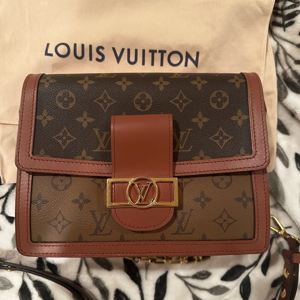 Louis Vuitton Dauphine MM 2022